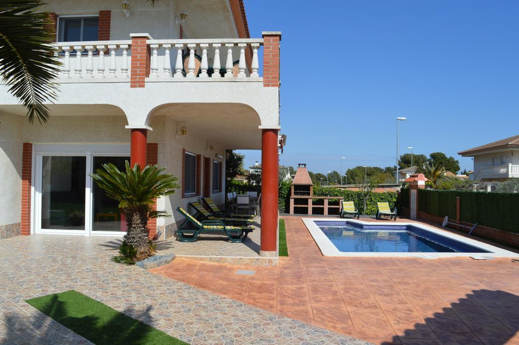 Vista Cunit Cubelles Exterior foto